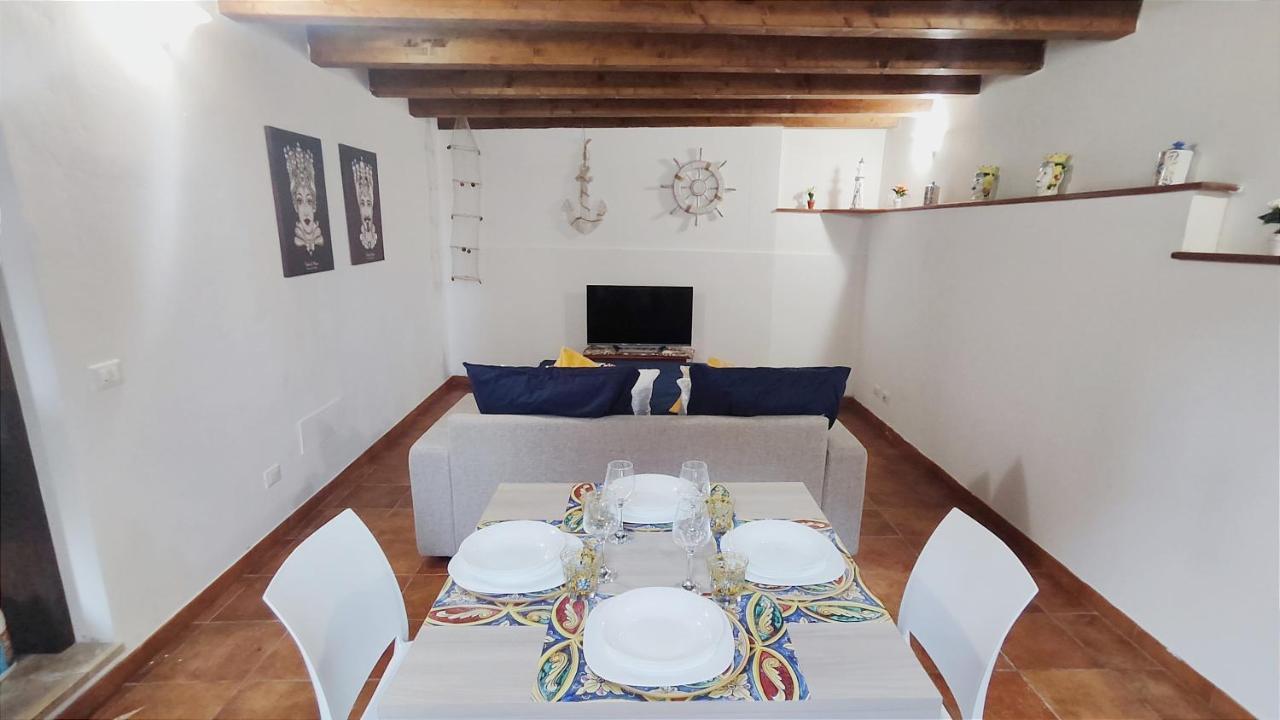 Porto Centro Storico Spiaggia Wi-Fi&Self Check-In กัสเตลลัมมาเร เดล โกลโฟ ภายนอก รูปภาพ